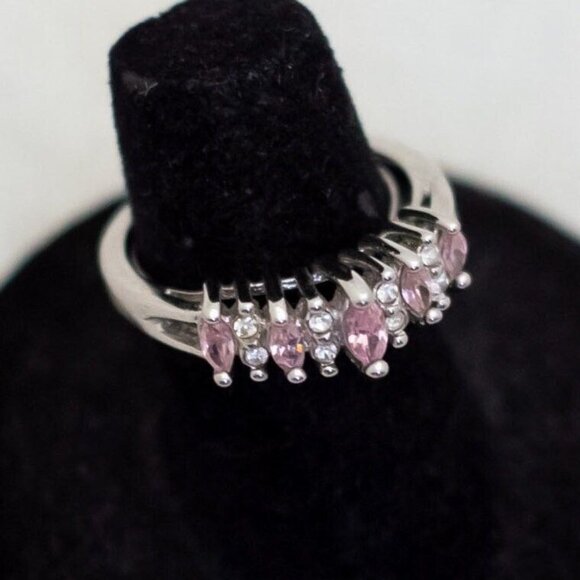 Size 5, Vintage Pink Rhinestones Abstract Silver Tone Ring by Avon - T22 - Picture 1 of 3